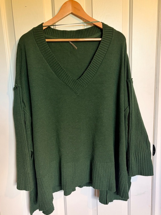 Free People Sweaters - Free People Green Orion V-Neck Sweater